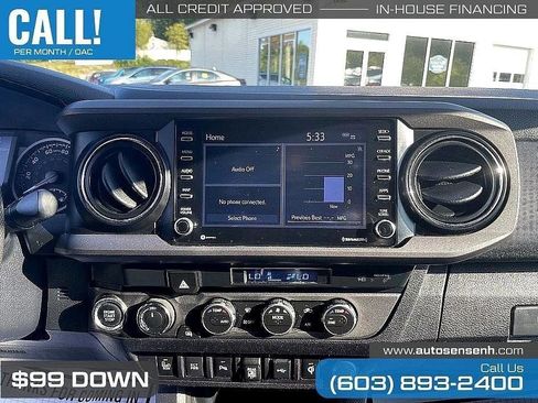 Used 2021 Toyota Tacoma TRD Off-Road w/ Technology Package AWD/4WD image 30