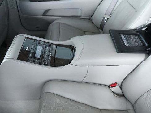 Used 2007 Lexus LS 460 L RWD image 32