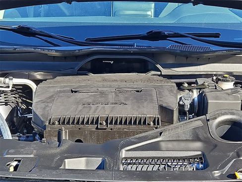 Certified 2025 Honda Pilot Touring image 28