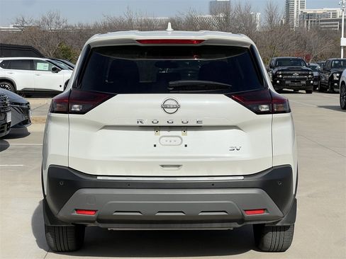 Certified 2023 Nissan Rogue SV image 4