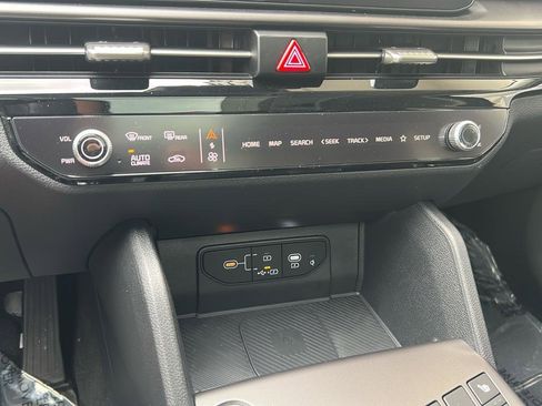 New 2026 Kia Sportage EX w/ EX Panorama Roof Package image 22