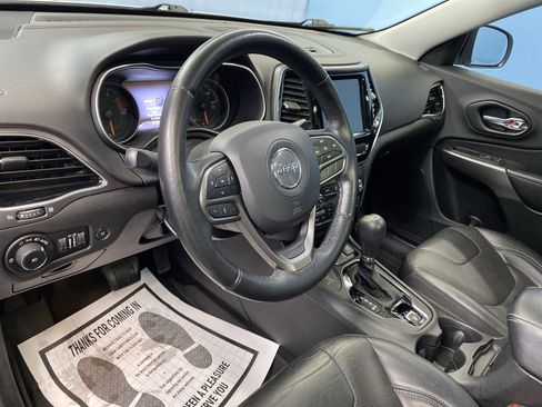 Certified 2019 Jeep Cherokee Limited w/ Trailer Tow Group image 10