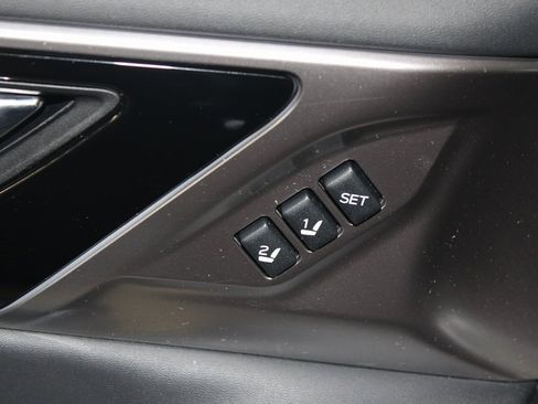 Used 2024 Subaru Outback Limited image 9