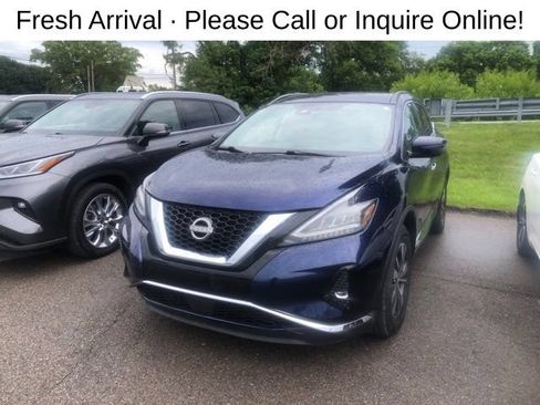 Used 2023 Nissan Murano SV AWD/4WD image 2