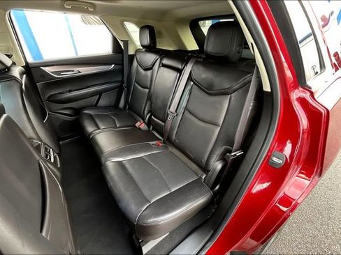 Used 2017 Cadillac XT5 Luxury w/ Driver Awareness Package image 26