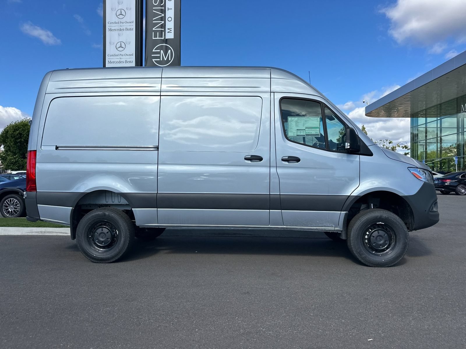 New 2026 Mercedes-Benz Sprinter 2500 image 2