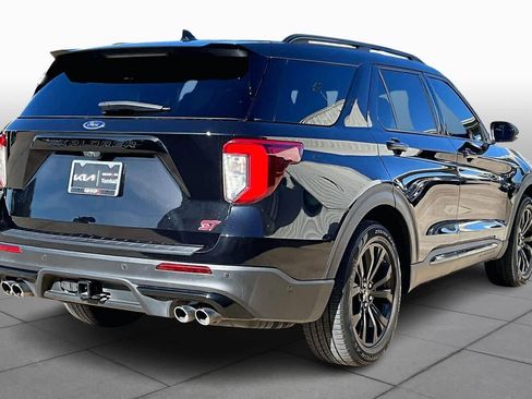 Used 2020 Ford Explorer ST w/ Premium Technology Package image 12