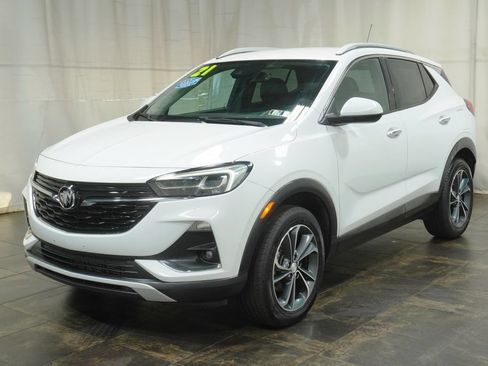 Used 2021 Buick Encore GX Essence AWD/4WD image 2