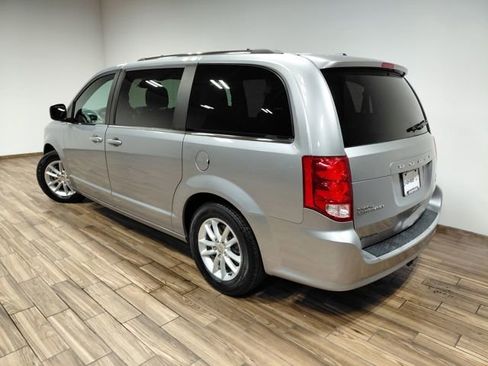 Used 2019 Dodge Grand Caravan SXT image 18