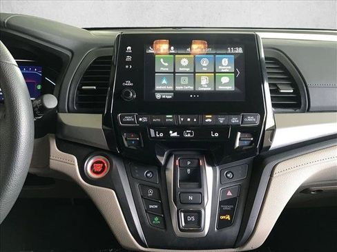 Used 2024 Honda Odyssey EX image 11