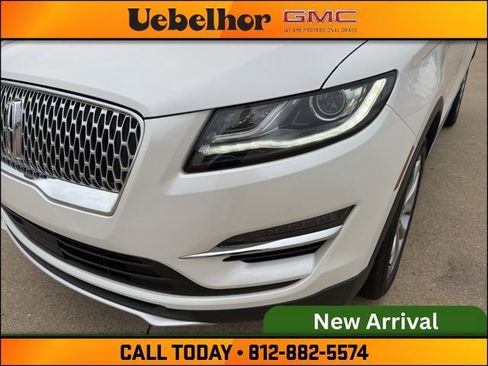 Used 2019 Lincoln MKC Select w/ Select Plus Package FWD image 13