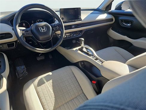 Certified 2023 Honda HR-V LX image 10