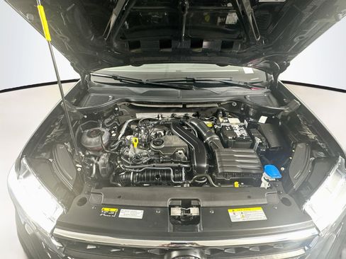 Used 2024 Volkswagen Taos S FWD image 31