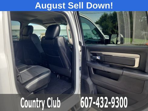 Used 2018 RAM 2500 Big Horn w/ Sport Appearance Group AWD/4WD image 29