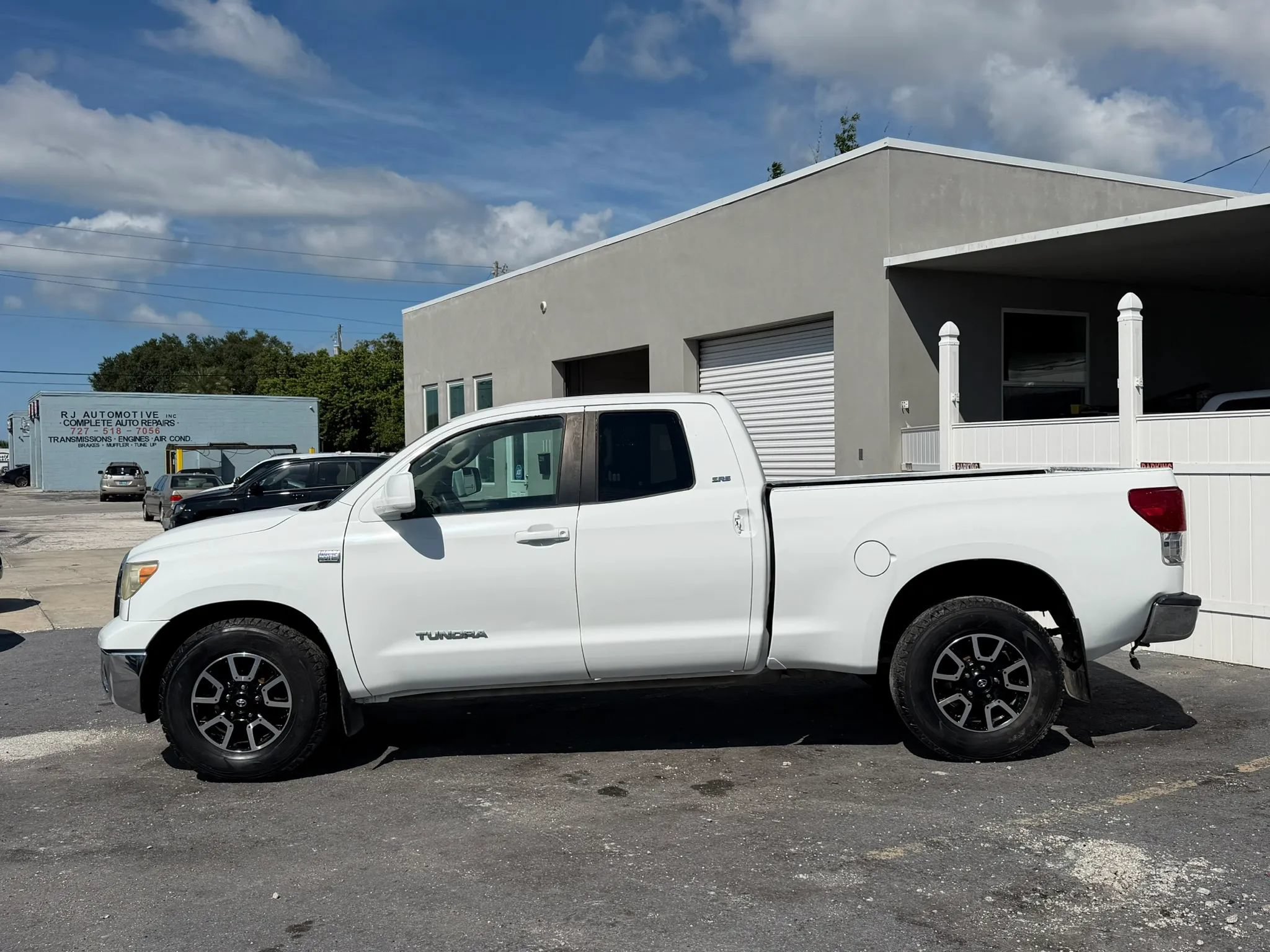 Used 2007 Toyota Tundra SR5 RWD image 2