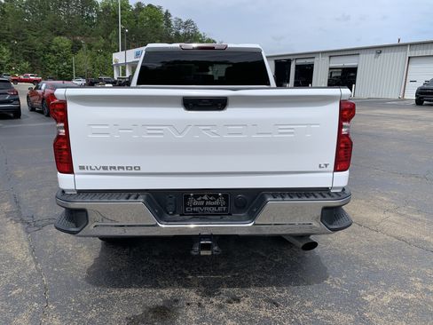 Used 2025 Chevrolet Silverado 2500 LT w/ Convenience Package AWD/4WD image 9