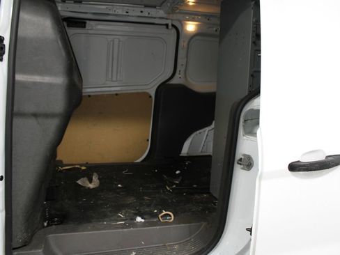 Used 2022 Ford Transit Connect XL image 16