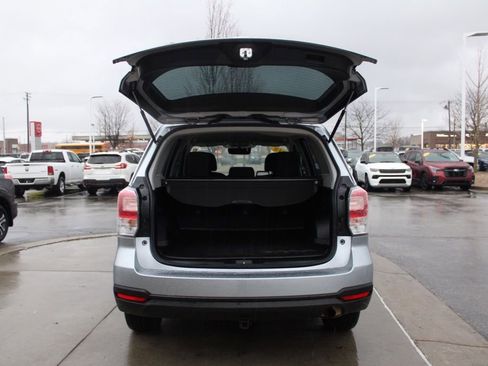 Used 2018 Subaru Forester 2.5i w/ Alloy Wheel Package image 11