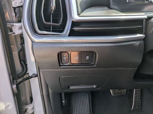 Certified 2025 Kia Sorento SX FWD image 30