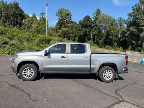 Used 2023 Chevrolet Silverado 1500 LT AWD/4WD image 6