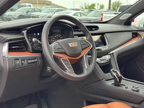 Certified 2023 Cadillac XT5 Premium Luxury w/ Technology Package AWD/4WD image 24