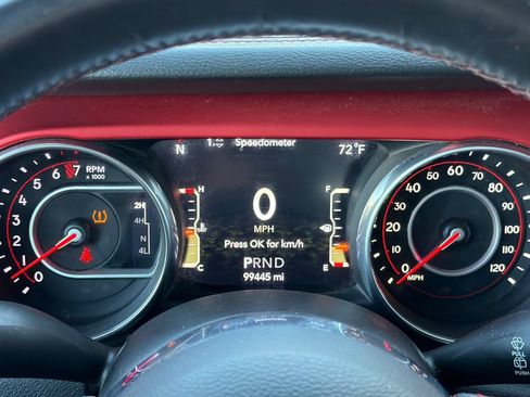 Used 2018 Jeep Wrangler Unlimited Rubicon w/ Safety Group AWD/4WD image 23