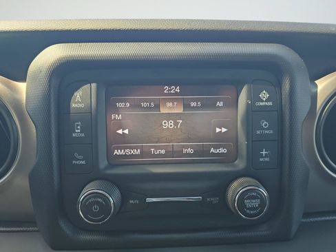 Used 2020 Jeep Wrangler Unlimited Sport S AWD/4WD image 16