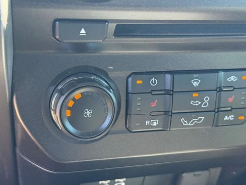 Used 2018 Ford F150 XLT w/ Equipment Group 302A Luxury AWD/4WD image 23