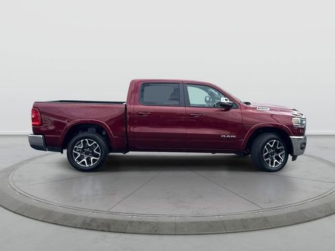 Used 2025 RAM 1500 Laramie AWD/4WD image 3