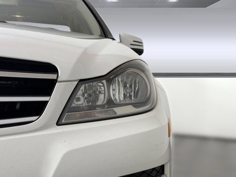 Used 2014 Mercedes-Benz C 250 Luxury image 11
