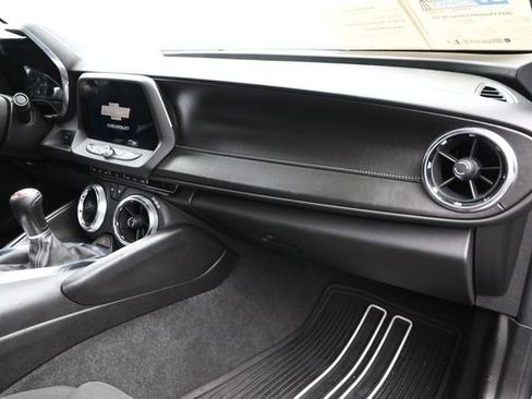 Used 2019 Chevrolet Camaro SS RWD image 34