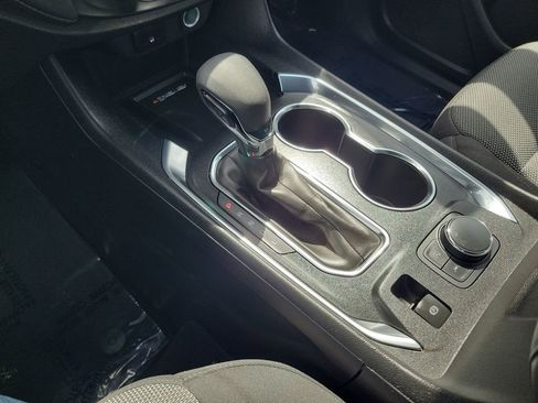 Used 2023 Chevrolet Traverse LT FWD image 15