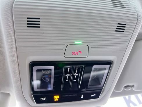 New 2026 Volkswagen Tiguan SE image 35