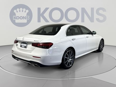 Used 2023 Mercedes-Benz E 350 4MATIC Sedan image 7