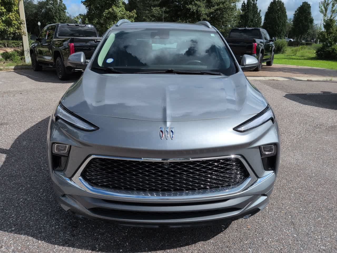 Used 2024 Buick Encore GX Avenir w/ Avenir Technology Package FWD image 9