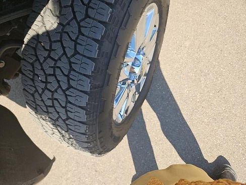 Used 2024 Chevrolet Silverado 2500 High Country w/ High Country Premium Package image 28