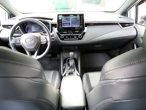 Used 2020 Toyota Corolla XSE image 16