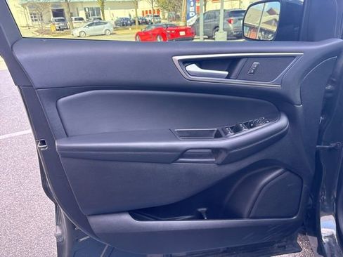 Used 2024 Ford Edge SEL w/ Convenience Package image 7