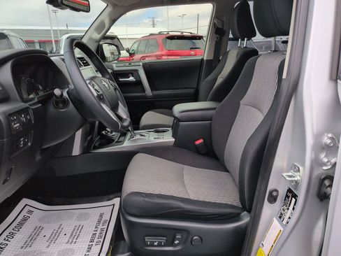 Certified 2023 Toyota 4Runner SR5 AWD/4WD image 9