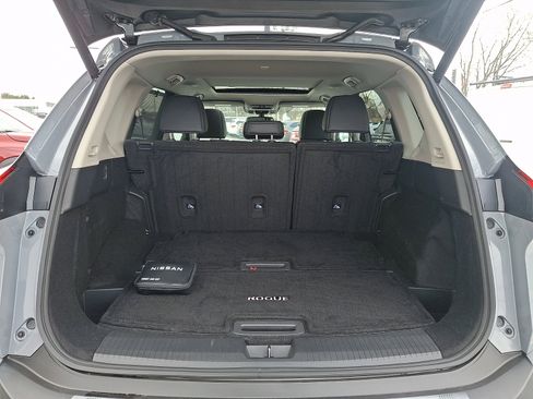 Certified 2023 Nissan Rogue SL w/ SL Premium Package image 28