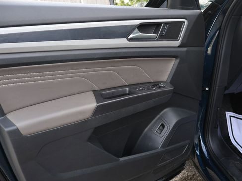Used 2023 Volkswagen Atlas Cross Sport SEL AWD/4WD image 18