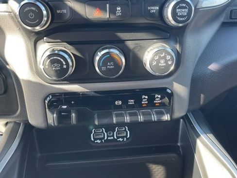 Used 2024 RAM 2500 Big Horn w/ Off Road Package image 18