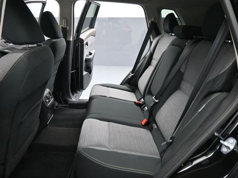 Used 2021 Nissan Rogue SV image 19