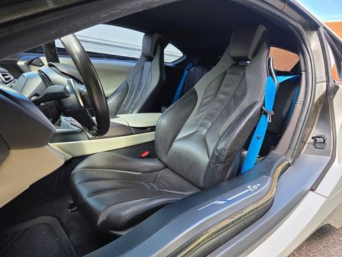 Used 2017 BMW i8 AWD/4WD image 11