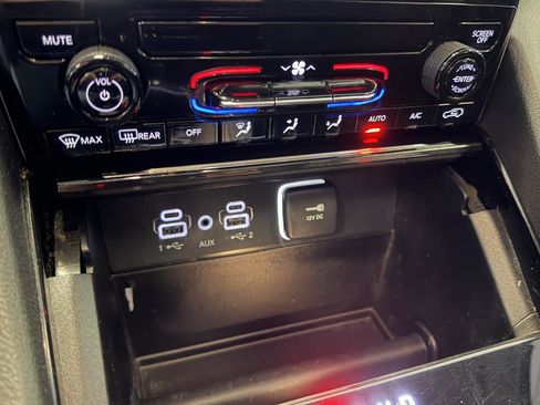 Used 2023 Jeep Grand Cherokee L Laredo w/ Trailer Tow Group (B) image 58