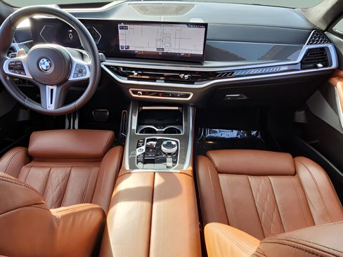 Used 2023 BMW X7 M60i w/ Executive Package image 14