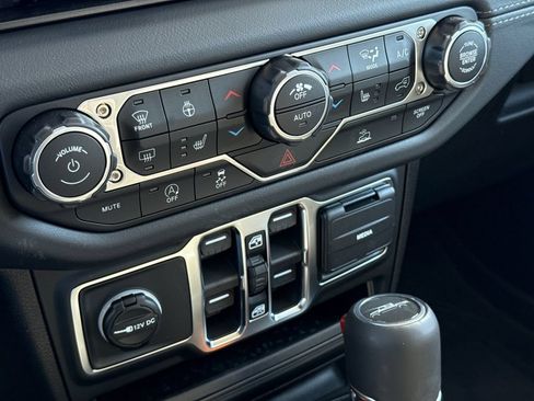New 2026 Jeep Gladiator Sport AWD/4WD image 27