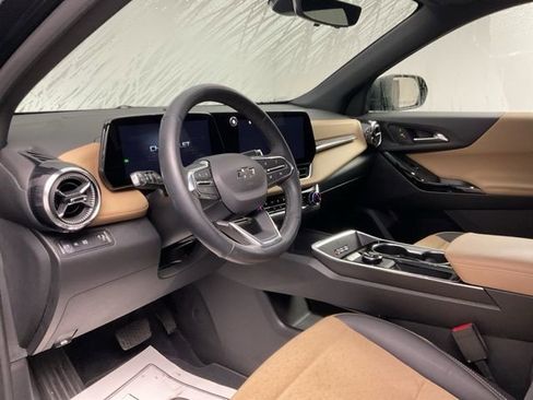 Certified 2025 Chevrolet Equinox ACTIV w/ Safety and Technology Package image 13