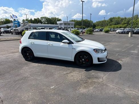 Used 2017 Volkswagen GTI S FWD image 17