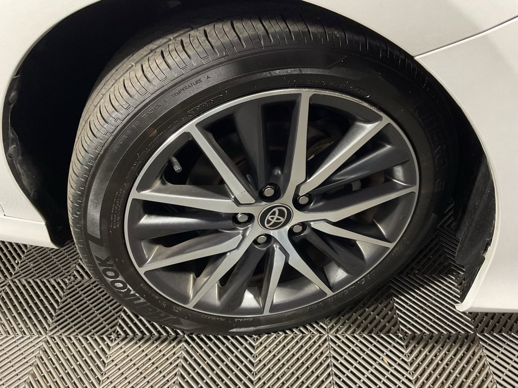 Used 2022 Toyota Camry XLE w/ Cold Weather Package FWD image 37